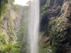 -龙水峡地缝景区