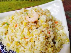 -扒虾小妹儿麻辣海鲜(宏图街店)