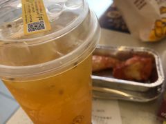 -尊宝比萨(华景新城店)