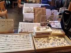 -十八字金·银饰·拼豆·开蚌DIY(魏公芳华里店)