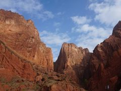 -天山神秘大峡谷