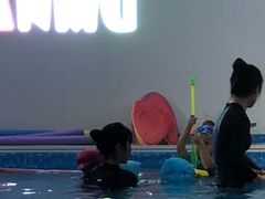 -楠木种子游泳馆(李沧万达店)