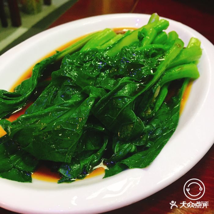 绿叶广式烧腊馆(高新店)蚝油芥兰图片 - 第1张