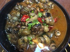 -虾弄弄海派小龙虾·牛羊蝎子火锅