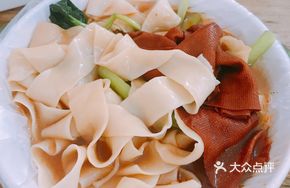 Wide Noodles with Sauce (Small)