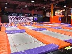 -Tenker Club弹刻极限主题公园 · 蹦床 · 团建 · 生日派对(大关店)