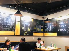 大堂-一顿烧烤(八经街店)