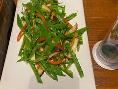 五彩花菇荷兰豆-云海肴·汽锅鸡·云南菜(苏州中心店)