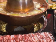 -果松木炭酸菜铜火锅·外婆参鸡汤
