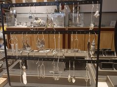 -十八字金银饰·拼豆·开蚌手工体验团建(君太百货店)