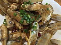 -胖大嫂渔家排档(半边山店)