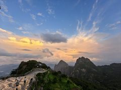 -光明顶山庄