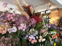 -FLOVIE FLORIST CAFE