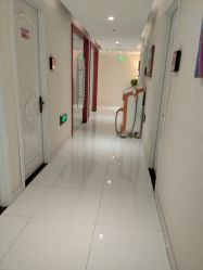 -咪咪比基尼脱毛专业店