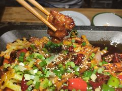 炭火香辣排骨虾-沪小二炭火蛙锅(淮海中路美食不夜城店)
