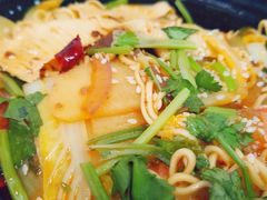 -空投来辣·麻辣香锅·冒菜(华新美食荟店)
