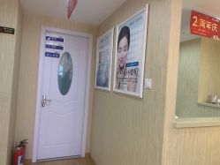 -痘院士专业祛痘皮肤管理