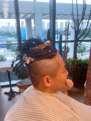 -THE BARN大屋理发馆