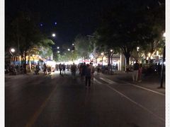 -周日夜市