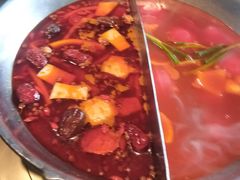 -湊湊火锅·茶憩(新中关购物中心店)