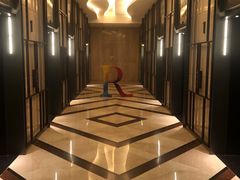 -深圳彭年万丽酒店