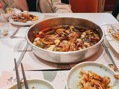 -黄记煌三汁焖锅(新佳丽江汉路店)