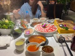 -泓炙颐凤鲜海鲜火锅料理(桐乡店)