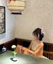 -一揽芳华汉服旗袍体验馆(拙政园店)