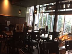 -澳美客(铜锣湾翡翠明珠广场店)