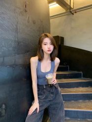 -AYO SALON