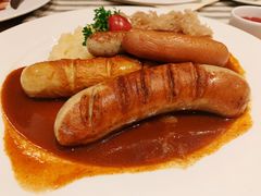 兰特伯爵自制猪肉肠配酸菜、土豆-兰特伯爵西餐厅·啤酒屋(方庄店)