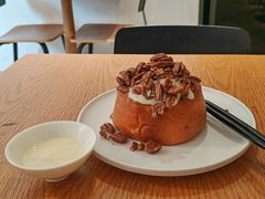很丑可是很好吃的肉桂卷-大酉·M Coffee(北京美术馆店)