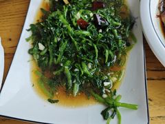 -俺家菜馆(百里峡店)