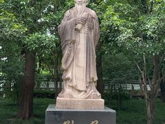 -汇龙潭