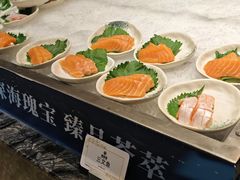 -雍容荟活帝王蟹活龙虾自助(苏宁旗舰店)