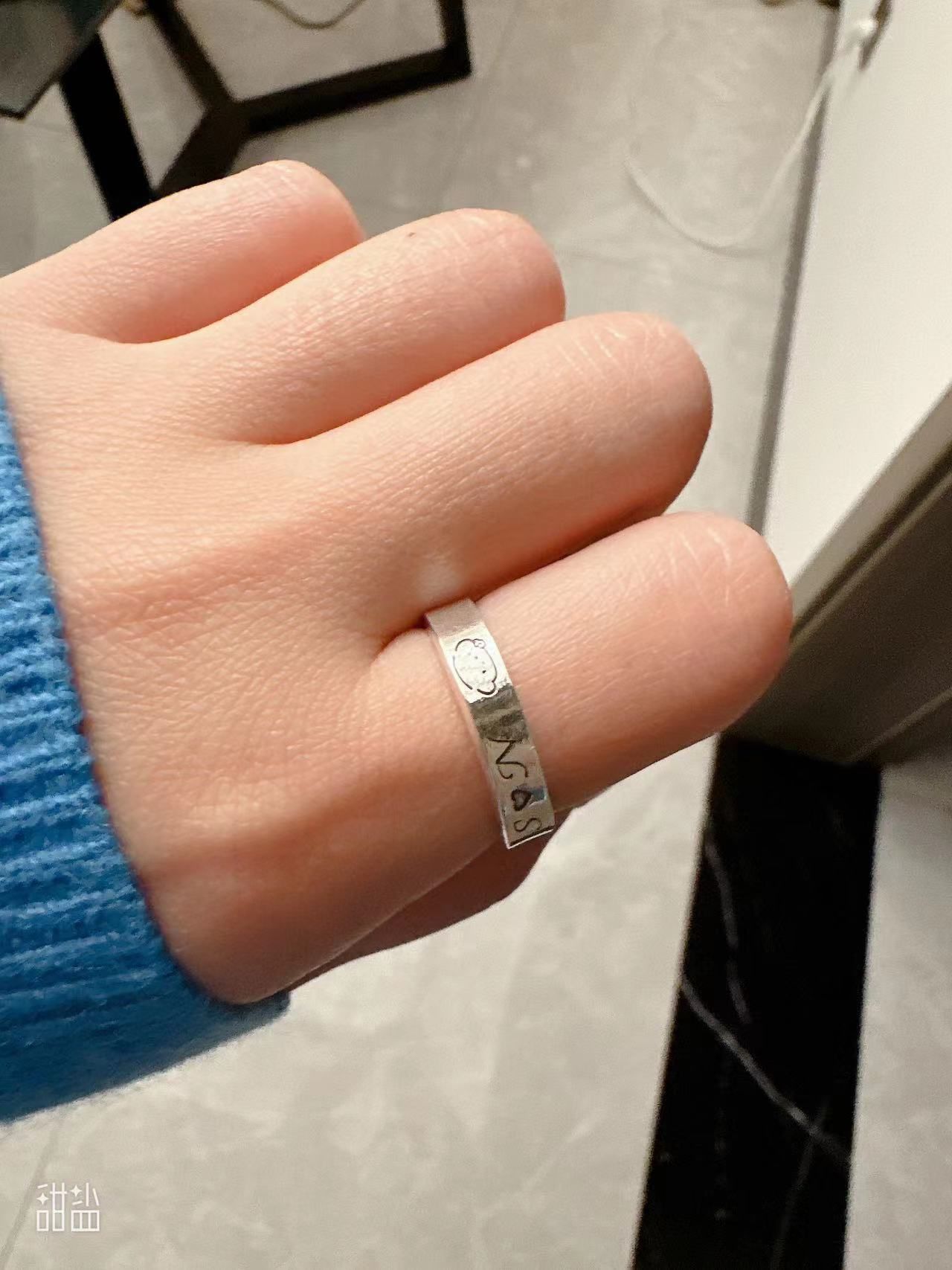 自定义图案的戒指真是太有意义啦!