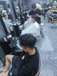 点击看大图 -藤野造型专业烫染接发