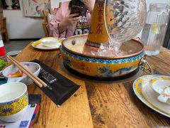 -毛辣果·贵州红酸汤牛肉火锅(西单店)