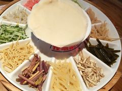 -怪噜范·老贵阳街头名小吃(汇金星力城店)