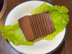 -虾弄弄海派小龙虾·牛羊蝎子火锅