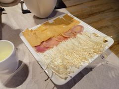 -云采云南菜(中山北路店)