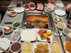 -海底捞火锅(曹安公路店)
