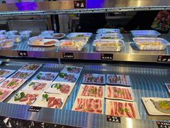 面包甜点陈列柜-五彩凉山自助西昌烧烤(柳翠路店)