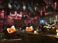 -FOUR PLAY BAR