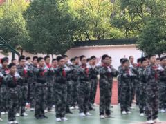 -武汉市武珞路中学