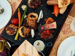 -Mark&Mars Restaurant