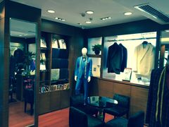 -宇翔服饰(双井桥东首城国际店)