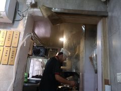 -两勺子一碗口水鸡拌面