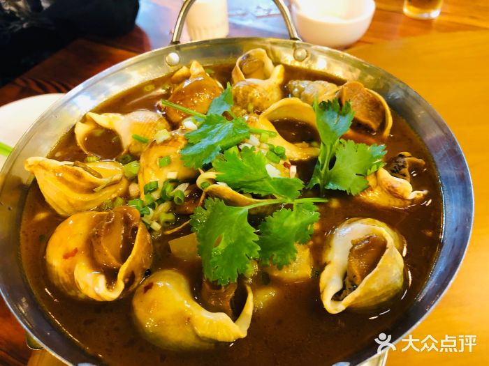 香浓秘酱煮翡翠螺