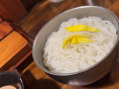 -银米·云南传统过桥米线(双廊黑金冠店)